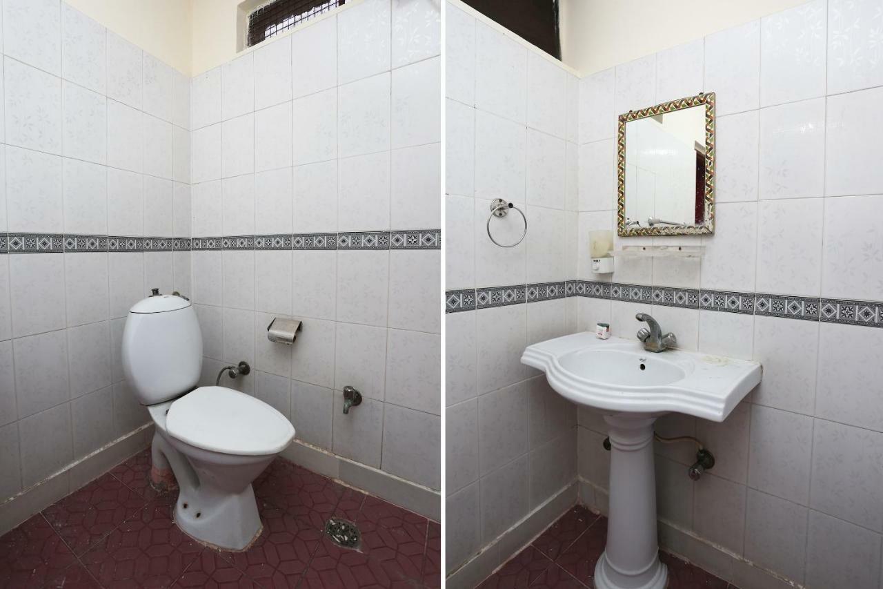Oyo 39830 Hotel Esquire Meerut Eksteriør bilde