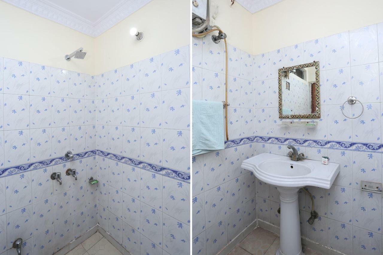 Oyo 39830 Hotel Esquire Meerut Eksteriør bilde