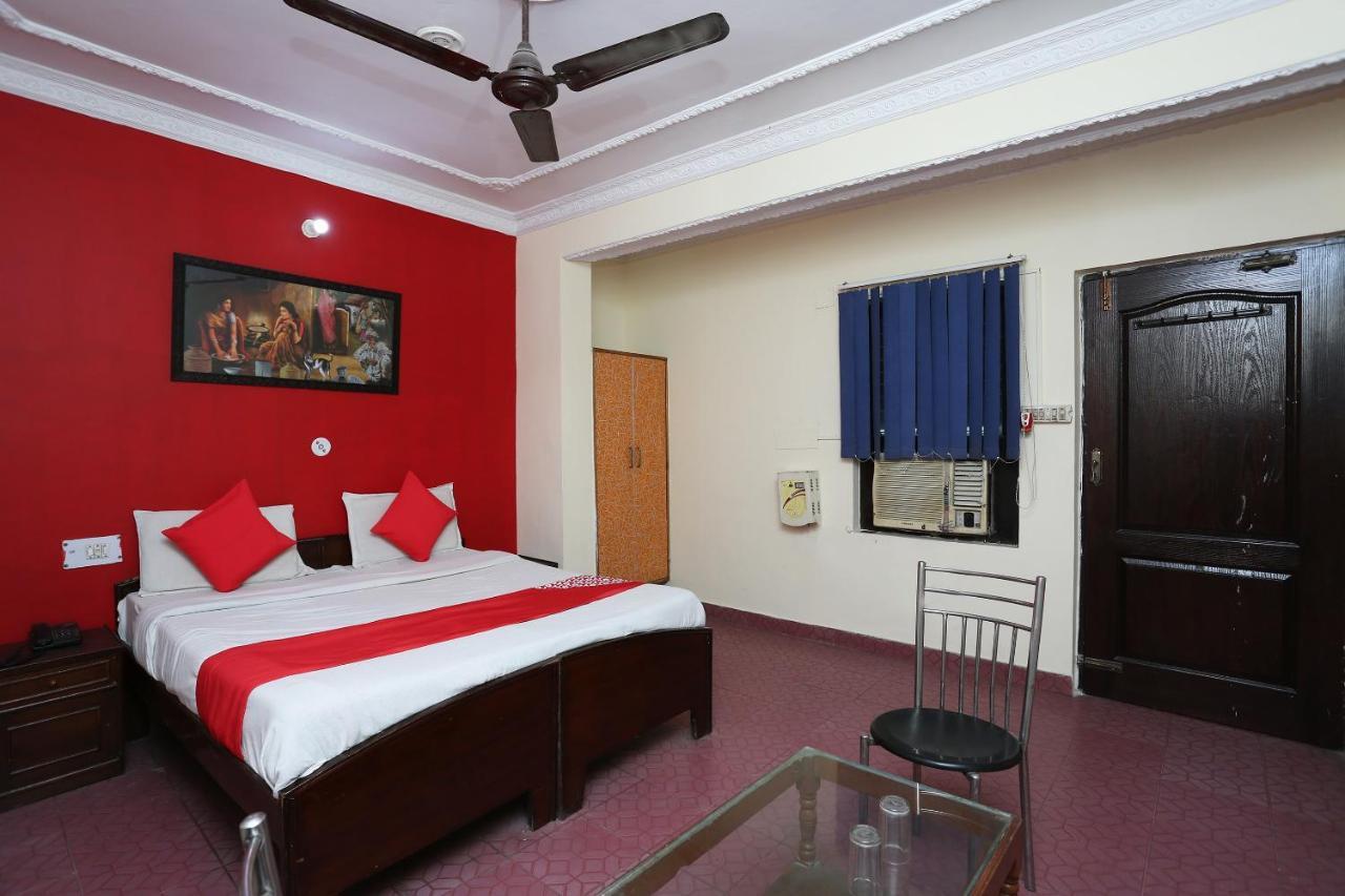 Oyo 39830 Hotel Esquire Meerut Eksteriør bilde